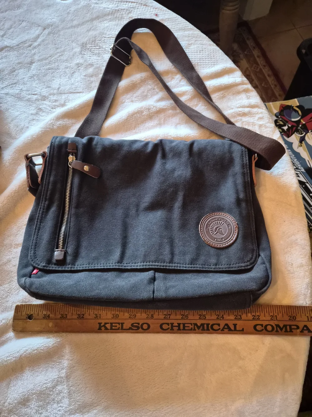 Augur Strauss & Co. Canvas Messenger Crossbody Bag Brown/Black